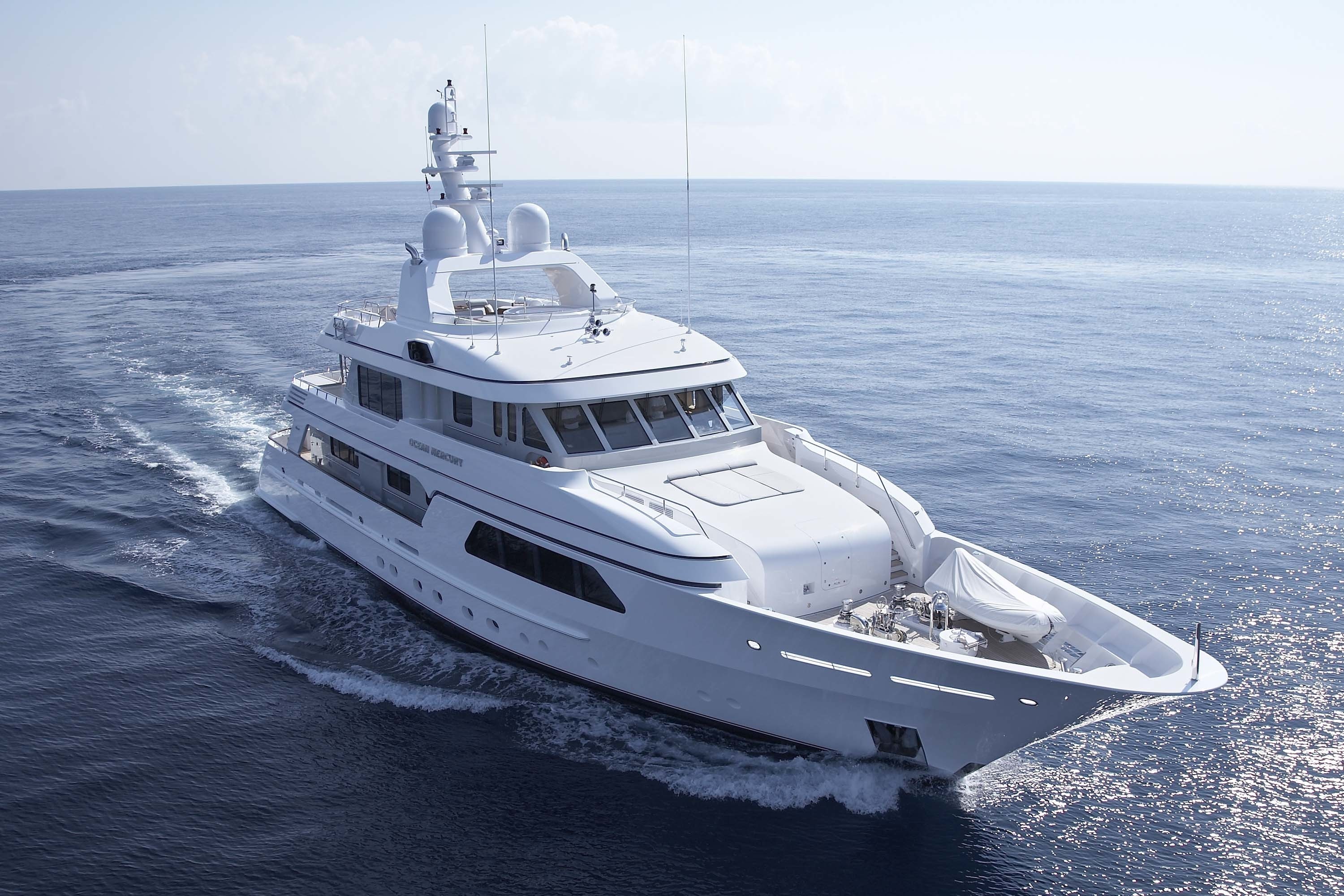 Yacht OCEAN MERCURY, Feadship | CHARTERWORLD Luxury Superyacht Charters